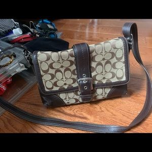 Authentic coach purse discontinued vintage
